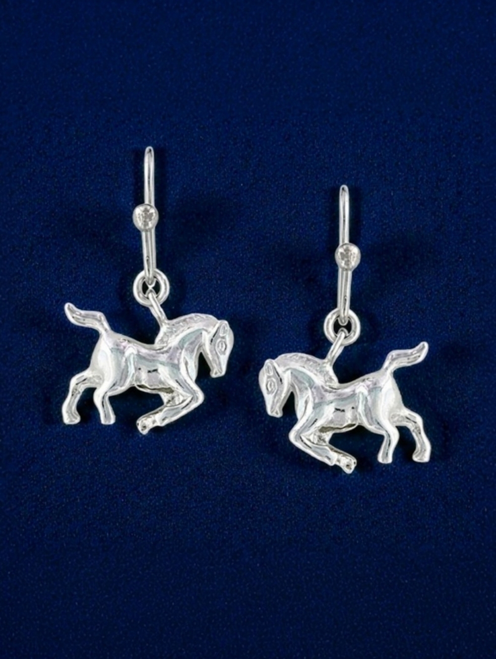 Montana Silversmiths Earrings Prancing‎ Horse Equestrian - Retail $40 - New